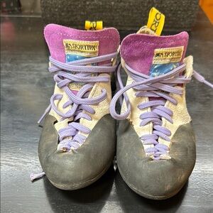 La Sportiva Vintage Climbing Shoes